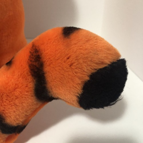 NEW Vintage Disney Store Large 21” Winnie The Pooh Stuffed Tigger Plush Mattel - Picture 6 of 14