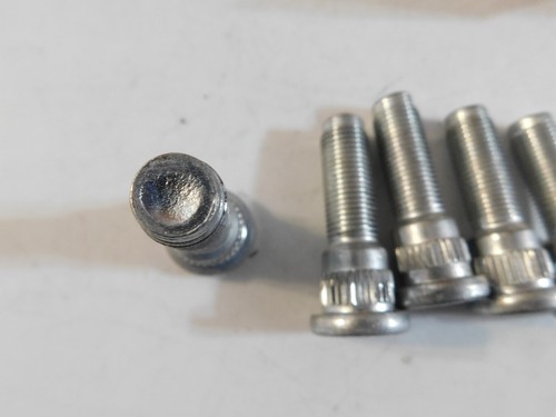 NEW NAPA SOLUTIONS SERRATED WHEEL STUDS 5 EACH 1/2-20 #641-4262 - Picture 3 of 4