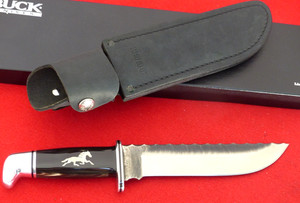 Buck USA mint Custom 124 Frontiersman Buffalo Horn flint chip fixed blade knife