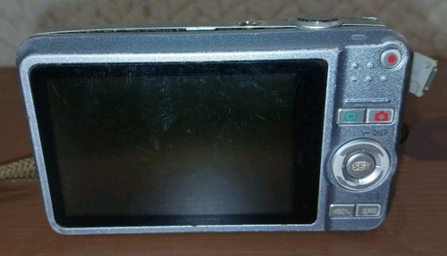 Casio Exilim 8.1MP Digital Camera Blue w/Battery For Parts or Repair  - Picture 3 of 10