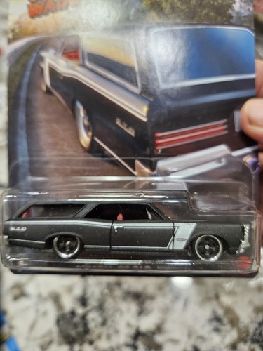 Hot Wheels Hot Wagons #3 di 5 Custom 66 GTO Wagon - Foto 2 di 3