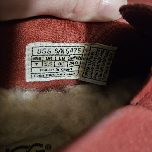 Zapatos sin cordones Uggs mocasín de cuero rojo para mujer talla 7 - Imagen 10 de 10