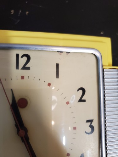 GE TELECHRON ART DECO ELECTRIC WALL CLOCK MODEL 2HA43 GENERAL ELECTRIC -YELLOW - Bild 3 von 4