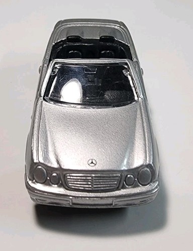 Maisto Silver Mercedes Benz CLK Cabrio Convertible 1/64 Diecast/Plastic - Picture 2 of 10