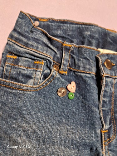 Garnet Hill Kids Embroidered Jeans - Size 6 - Picture 3 of 7