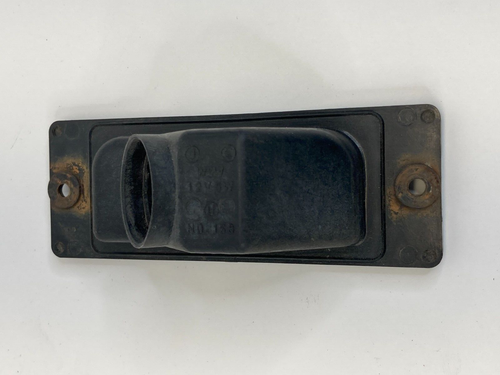 1997-2003 Mitsubishi Montero Sport Rear License Plate Light Lamp Assembly OEM - Picture 7 of 11