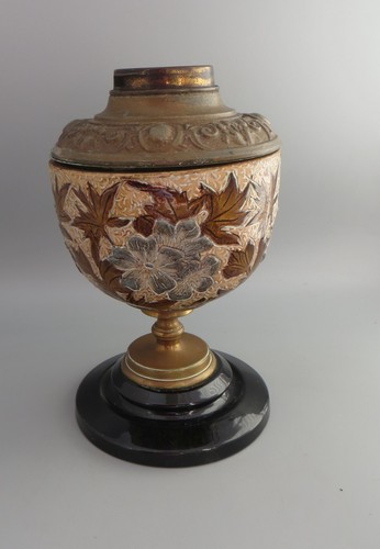 Antique Doulton Burslem Oil Lamp Base for Spares or Restoration - Edith Lupton - Picture 2 of 15