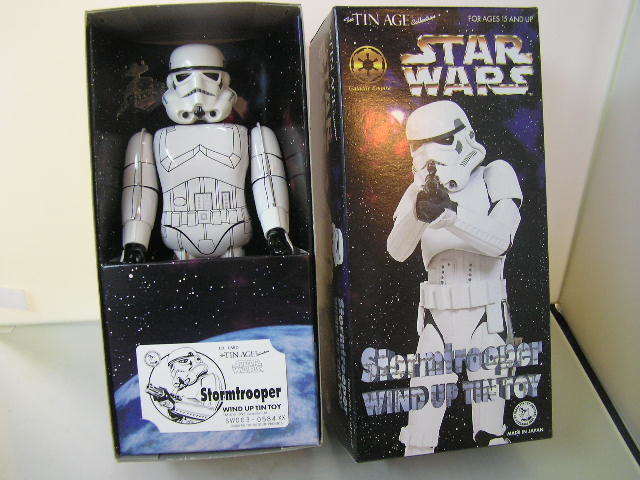 Osaka Tin Wind-Up Stormtrooper Figure Star Wars Made in Osaka Tin Wind-Up Stormtrooper Figure Star Wars Made in