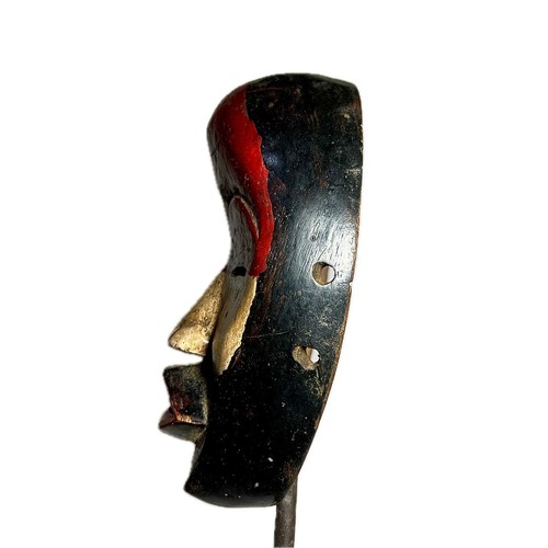 Maschere africane dan di nome zapkei da un unico pezzo di legno da appendere a parete-680 - Foto 9 di 24