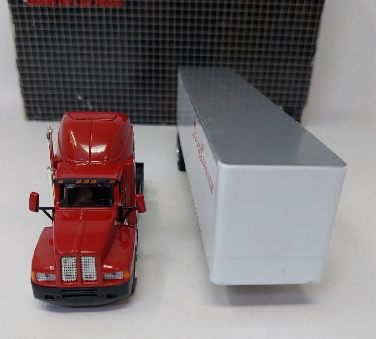 PEM Hartoy Super Service Diecast Truck 1:64 Kenworth Tractor