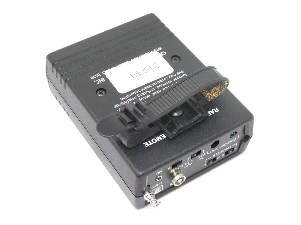 Quantum Radio Slave 4 Remote & Sender Set - Image 3 of 4