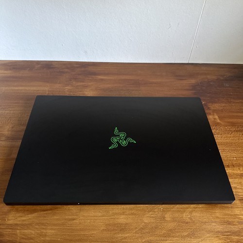 Razer Blade 15 15.6" 240Hz QHD Gaming Laptop i7 64GB RAM 1.5TB RTX3070Ti - Picture 6 of 18