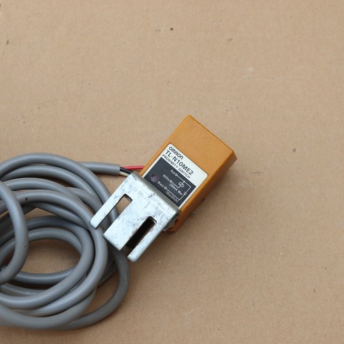 OMRON TL-N10ME2 PROXIMITY SWITCH - Picture 2 of 5