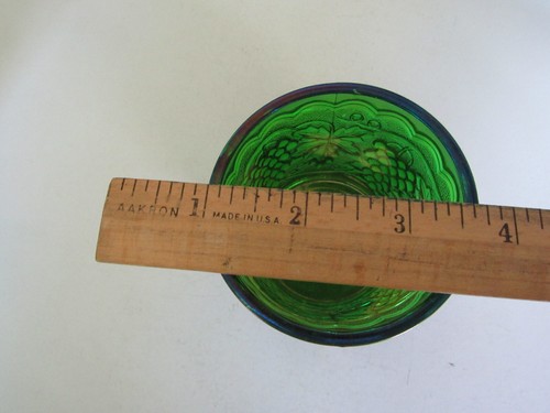 Tazza tazza vintage vetro imperiale verde iridescente carnevale uva 1988 altezza 3" - Foto 9 di 10