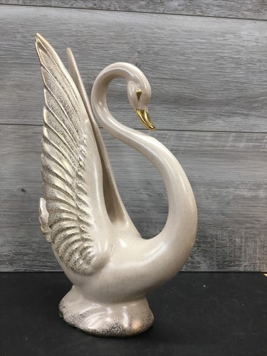 Vintage MCM Maddox Ceramic Pink And Gold Swan