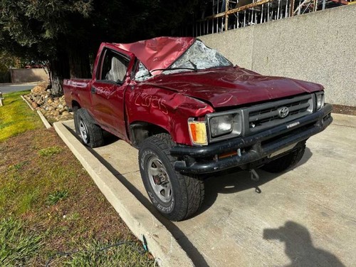 89-95 TOYOTA PICKUP DRIVER SIDE FRONT LEFT HEADLIGHT ASSEMBLY - Picture 11 of 12