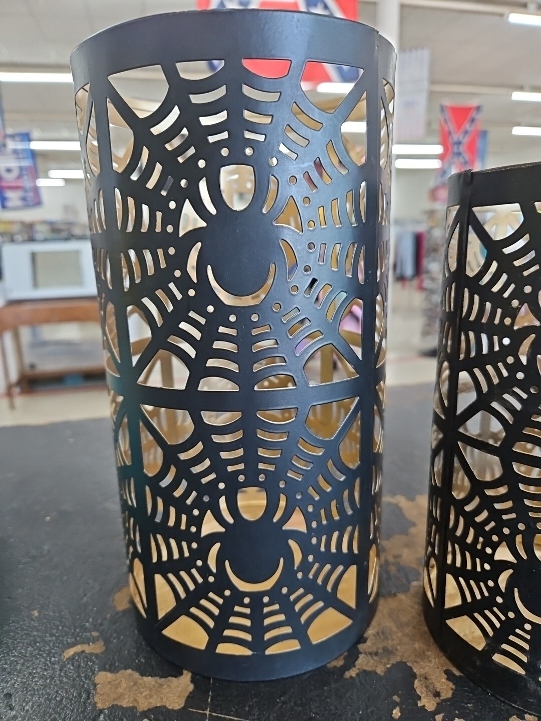 Picture 2 of 5