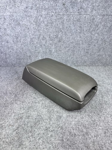 ✅ 2004 - 2012 Chevrolet Colorado GMC Canyon Center Console Armrest Door Lid OEM - Foto 4 di 11