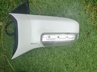 Nissan Elgrand E51 Passenger Side Wing Door Mirror 2004-2008  Qx1 white 