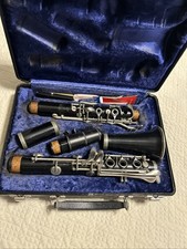Bundy Resonite Clarinet Musical Instrument By Selmer with Hard Case