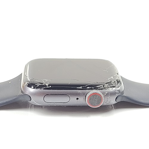 Apple Watch Series 4 44MM A1977 Boîtier Aluminium Céramique GPS LTE avec Bracelet S/M LIRE !! - Photo 5 sur 8