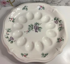 Pfaltzgraff GRAPEVINE Stoneware 11" Deviled Egg Platter w/Scalloped Edges