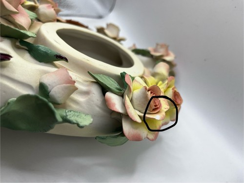 Capodimonte Roses of Romance Clock Fine Porcelain Made In Italy - Picture 8 of 16