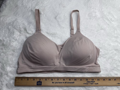SPANX Red Hot Size 1X Blush Pink Padded Wireless Pull On Comfort Bralette Bra - Picture 8 of 8