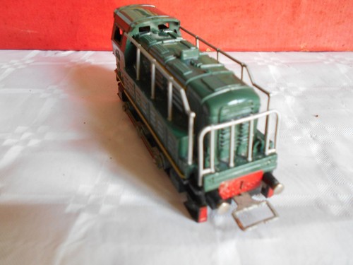 Vintage Train set French JEP 60 series A.P.5 HO with SNCF 030 DA2 Diesel - Picture 7 of 13