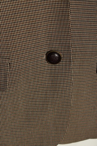 MANGO SUIT Blazer corto Mujeres Blazer Talla EU 36 crema-marrón - Imagen 4 de 5