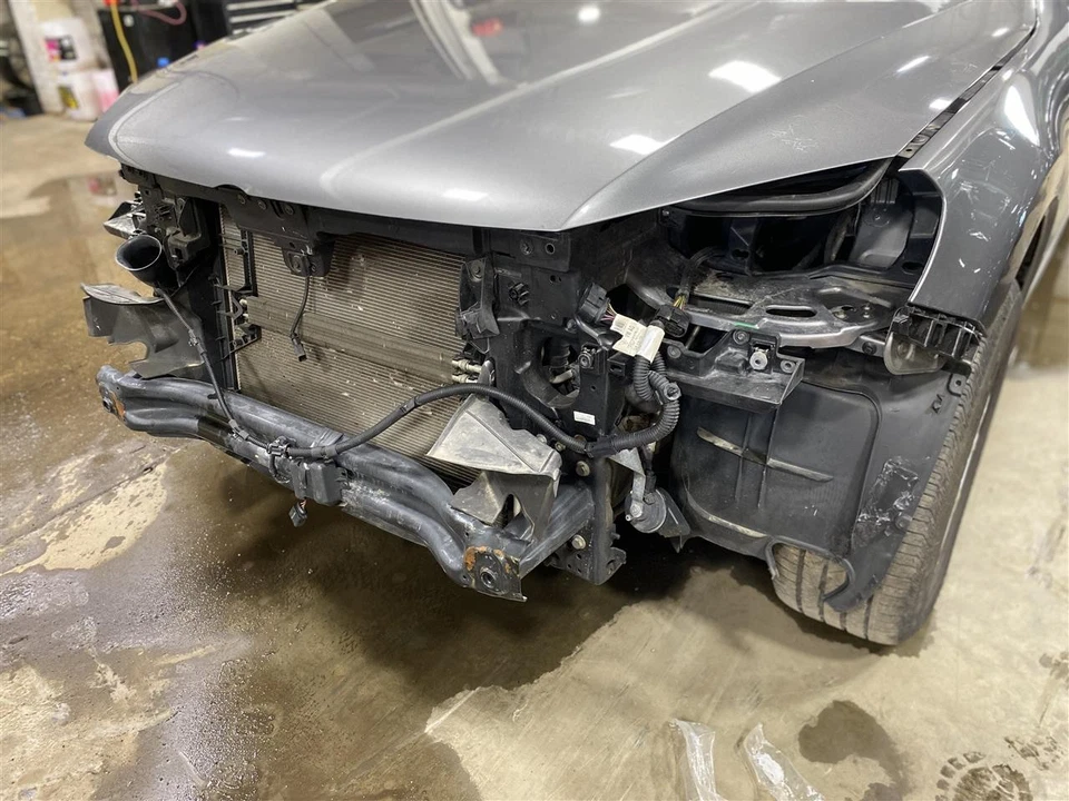 HOOD Volkswagen Touareg 11 12 13 14 15 16 17 Gray 1396881 - Image 3 of 4