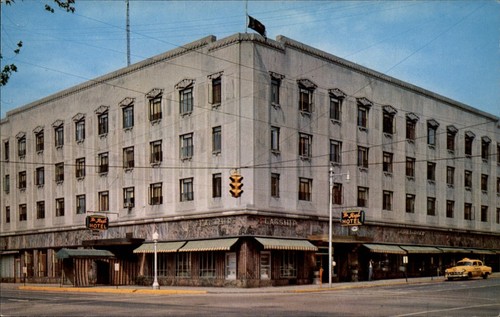 Hart Hotel Battle Creek Michigan ~ vintage yellow cab taxi ~ 1950s-60s postcard