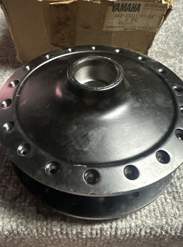 Genuine NOS YAMAHA YZ80 1979 Front Wheel Hub 462-25111-01-98 - Picture 5 of 5