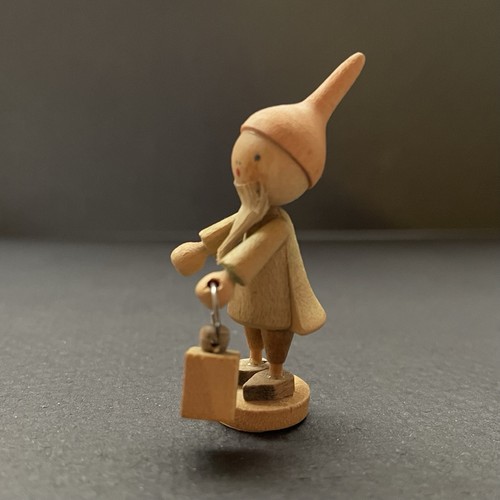 Vintage Wendt & Kuhn Wood Christmas Elf Gnome Germany Erzgebirge Miniature - Picture 2 of 4