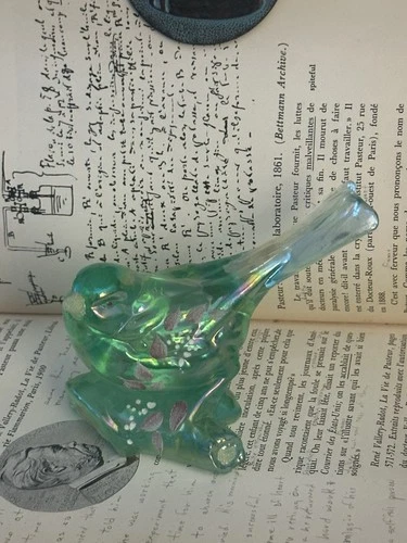 Vintage Fenton Art Glass Iridescent Green “Bird of Happiness” Figurine
