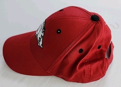 NCAA ARKANSAS RAZORBACKS HAT, flex fit Midum Velcr Strap  - Picture 4 of 11