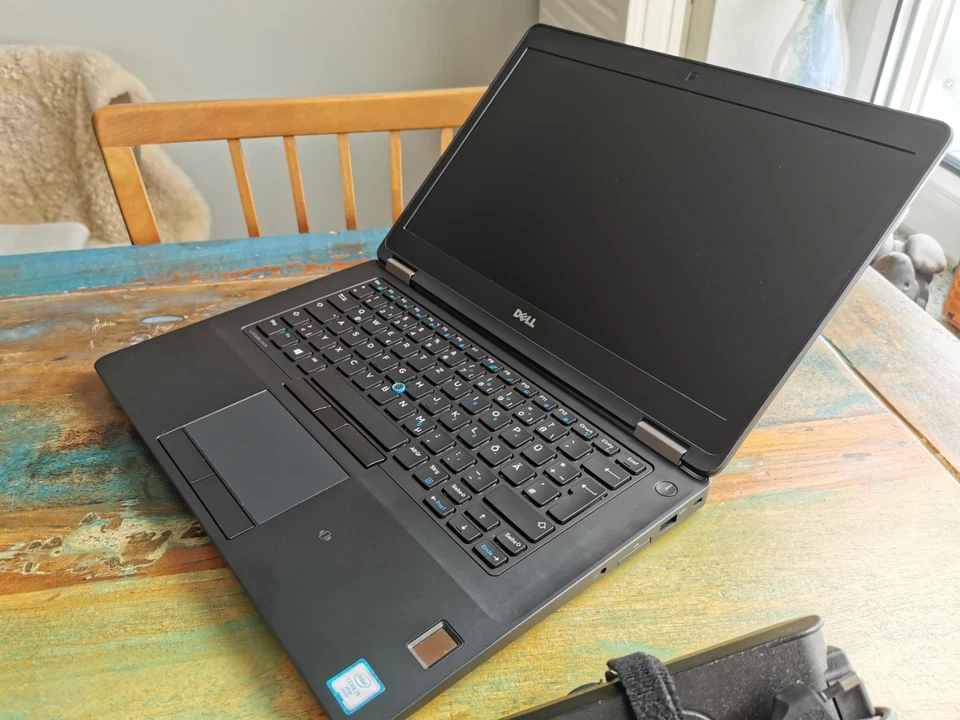 Dell Latitude E5470 · i5-6440HQ · 8GB · 256GB, Foto 1 von 5