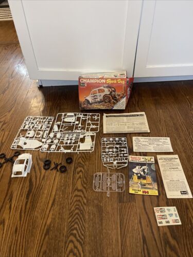 Revell 1972 Champion Spark Bug Model# H-1318 NEW UNBUILT