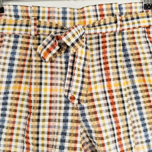 Pantalones Cortos LOFT Para Mujer Medianos Multicolor A Cuadros Seersucker Tiro Alto Plisado Cinturón - Imagen 2 de 9