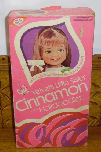 Vintage Ideal Cinnamon With A Hairdoodler Velvet's Little Sister Doll 1067-8
