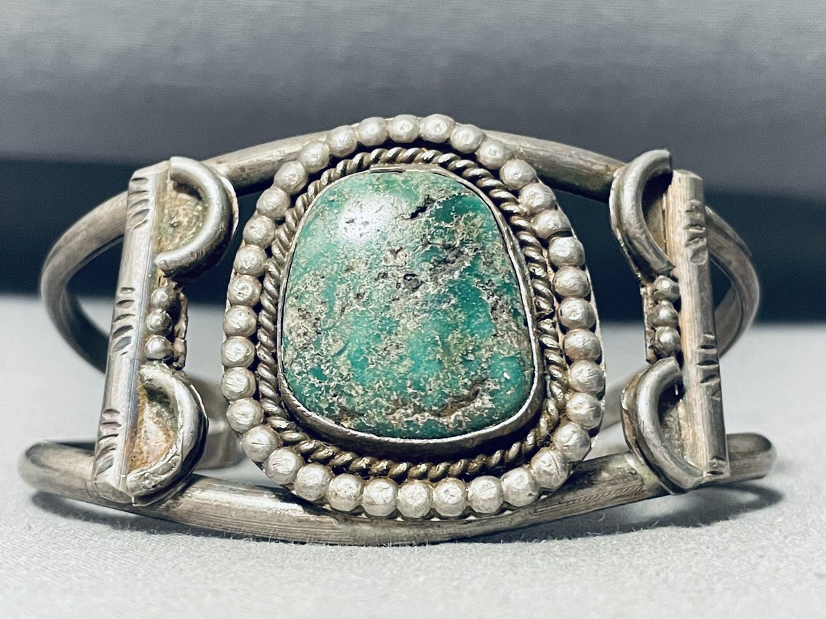 Museum Vintage Navajo Cerrillos Turquoise Native American Jewelry Silver Bracelet Museum Vintage Navajo Cerrillos Turquoise Native American Jewelry Silver Bracelet