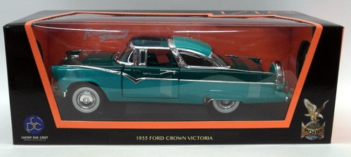 Road Signature 1/18 Scale Diecast - 92138 1955 Ford Crown Victoria Green - Picture 4 of 4