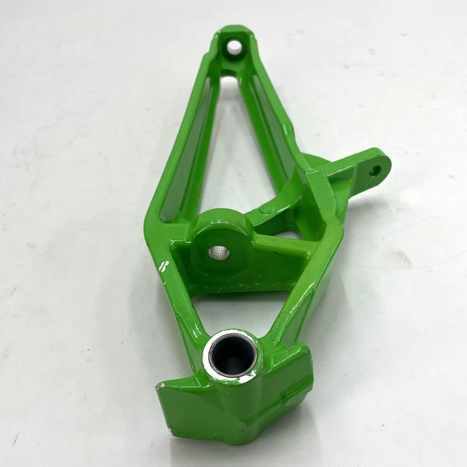 Brazo de dirección delantero derecho ARCTIC CAT M6000 M7000 M8000 M9000 2014-2015 Foto 2 de 4