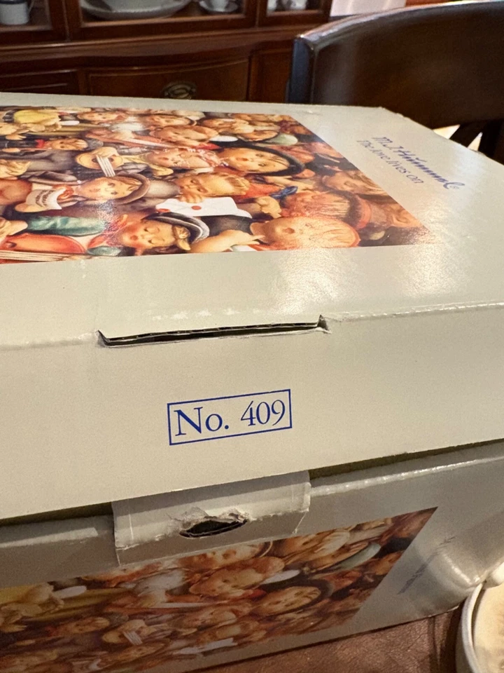 Lámparas Goebel Hummel Wayside Harmony - Just Resting Girl Alemania #409 - 110 enchufe Foto 2 de 4