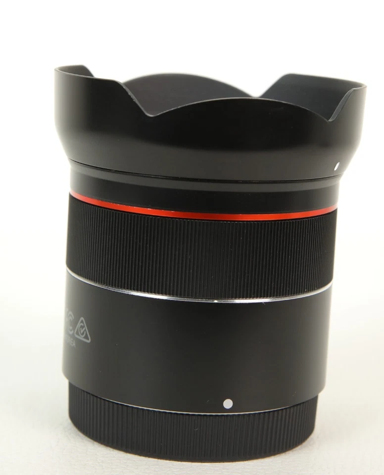Samyang AF 18mm f2.8 Sony FE Mount Lens, Both Caps & Hood, Excellent Condition. - Image 2 of 4
