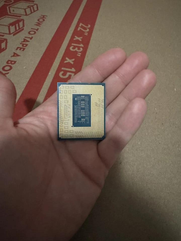 Processore Intel Core i7-12700 CPU SRL4Q - Immagine 2 di 2