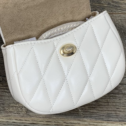 Coach Turnlock Card Case in Chalk Nappa Leather CZ018 — New - Picture 3 of 4