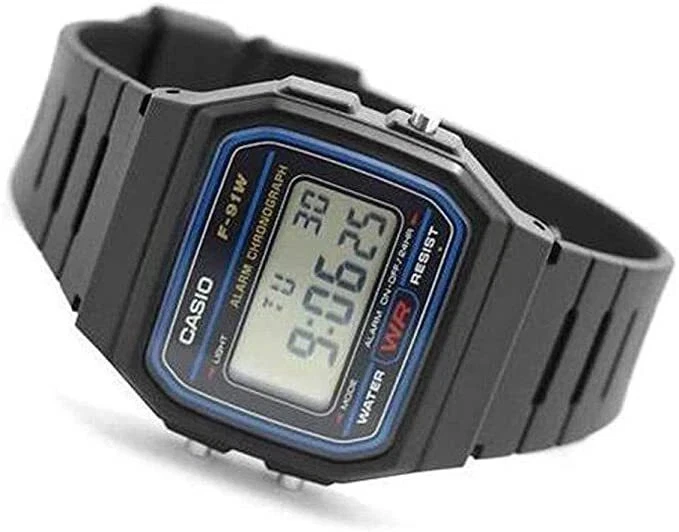 Casio Class Digital Watch F91 Water Splush F91 Look with Resin Strap in Black - Image 3 of 4
