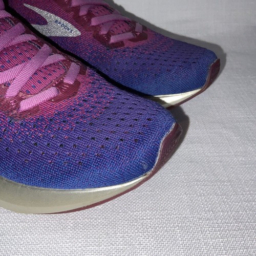 Brooks Levitate 2 Running Purple Sneakers Women's Shoes Size 8 1202791B520 - Picture 2 of 12