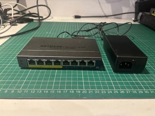 Netgear ProSAFE Plus GS108PE v3 managed switch with PoE includes PSU